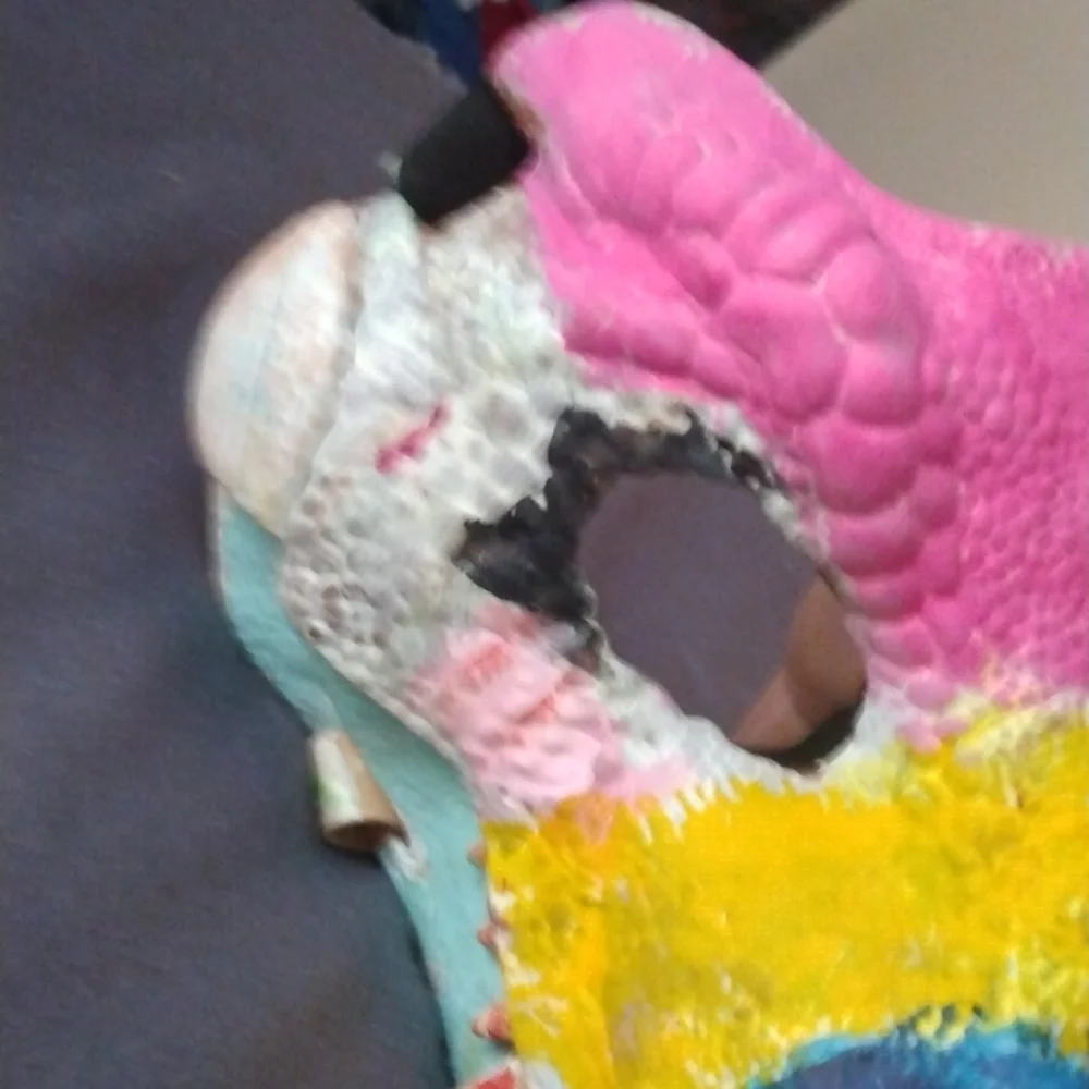 Pansexual dinomask (trading)